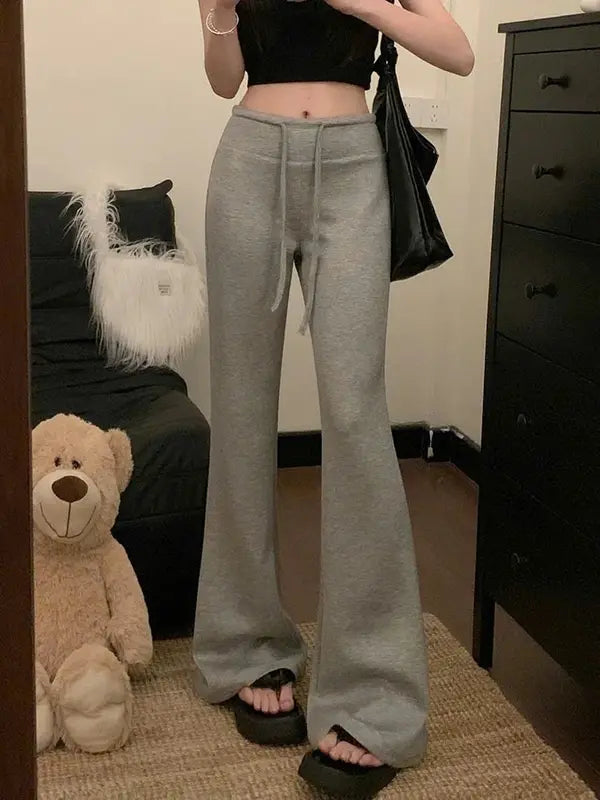 （開賣優惠）高腰喇叭褲，韓系版型，修身顯瘦，修飾腹部與大腿，不挑身形 L19。