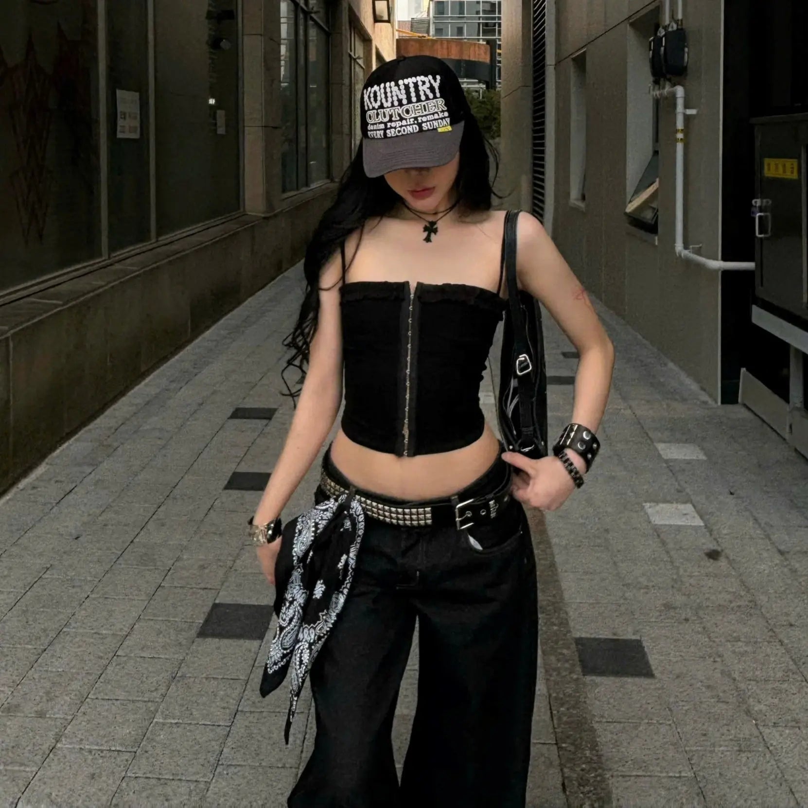 TENDRE細肩馬甲上衣｜排扣設計｜修身顯瘦｜性感百搭款