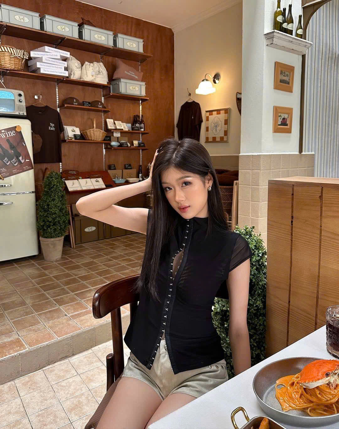 【TEENDRE MESH BODY TOP】網紗修身上衣｜金屬扣飾設計 性感顯身材